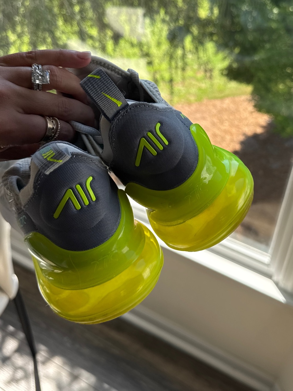 AIR MAX 270 LIGHT BONE VOLT white gray 8.5 women’s - Picture 4 of 6
